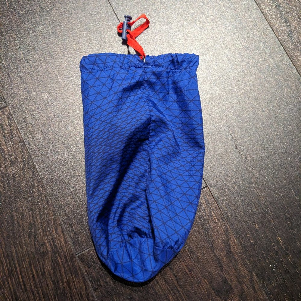 Uniqlo Rain Shell - Picture 5 of 6